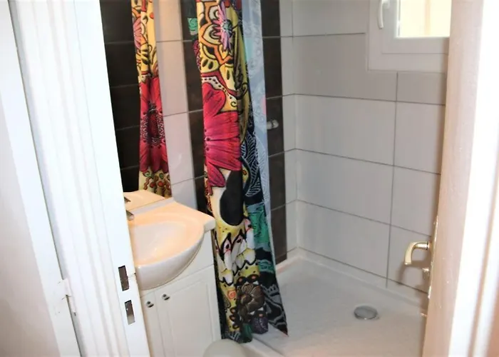 24, Port Vénus Au Village Naturiste *